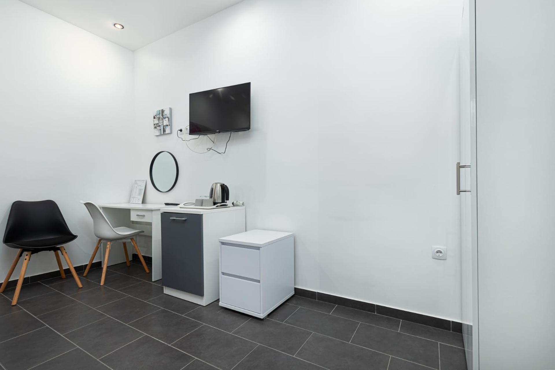 Rooms And Studio Flora Porec Esterno foto