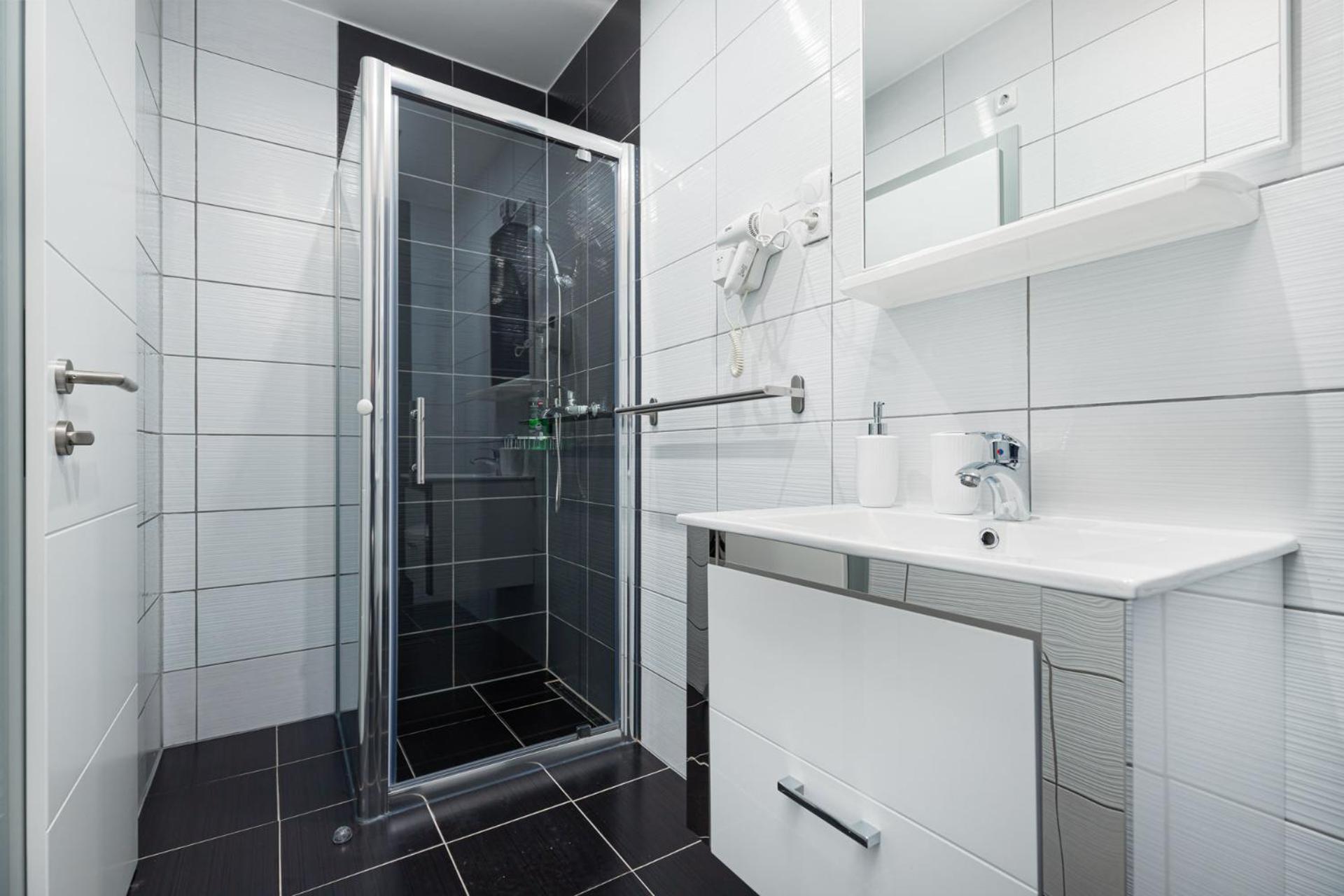 Rooms And Studio Flora Porec Esterno foto