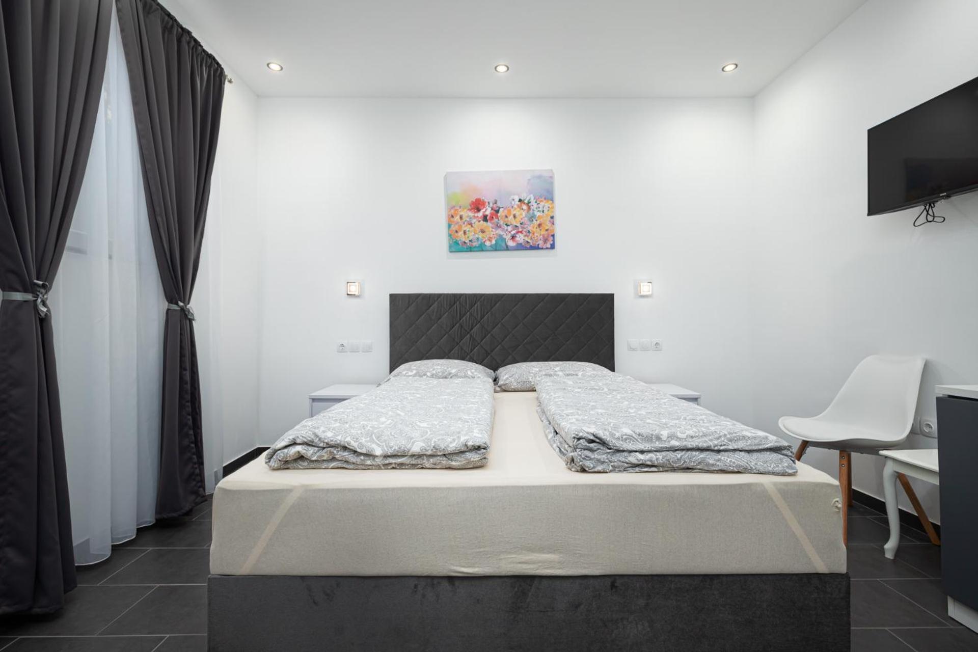 Rooms And Studio Flora Porec Esterno foto